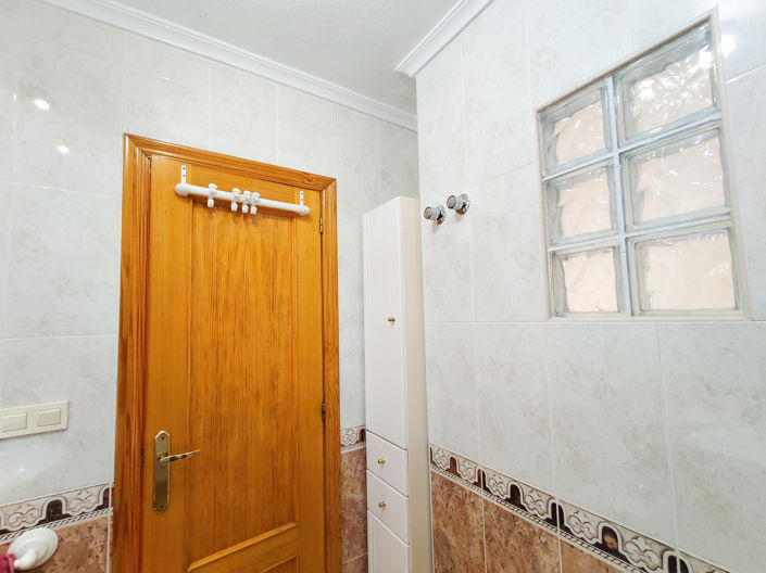 Image No.28-2 Bed Townhouse for sale