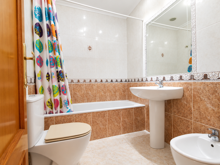 Image No.28-2 Bed House for sale