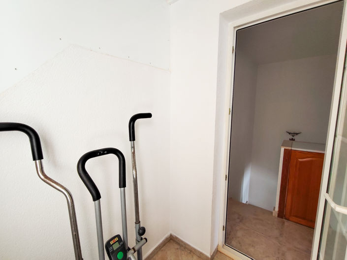 Image No.33-2 Bed Townhouse for sale