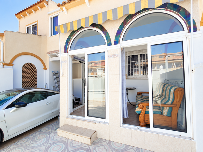Image No.36-2 Bed Townhouse for sale