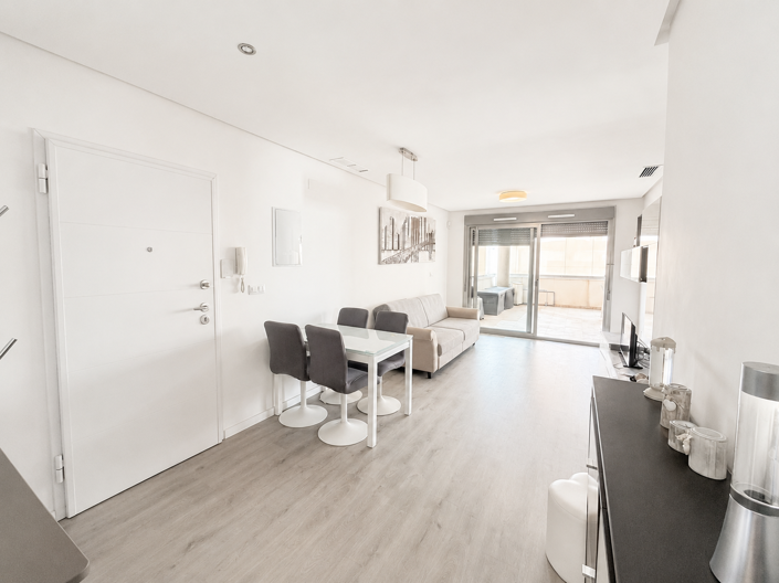 Image No.4-2 Bed House for sale
