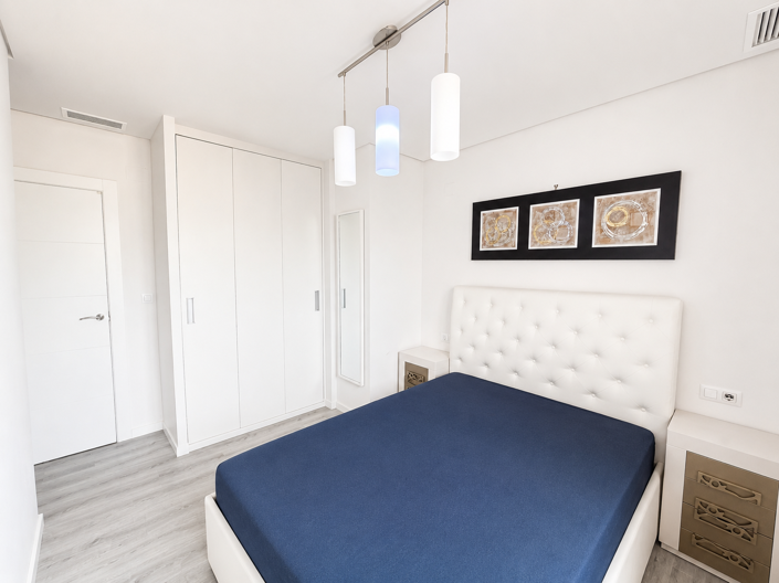 Image No.9-2 Bed House for sale