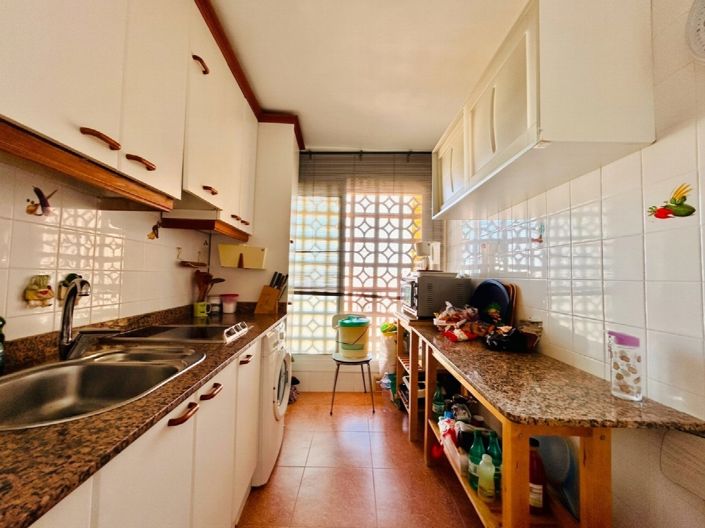 Image No.12-3 Bed Apartment for sale