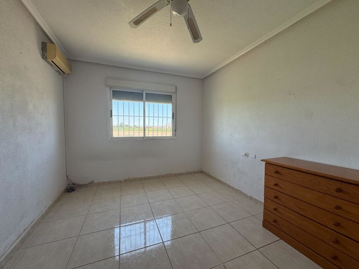 Image No.18-5 Bed House for sale