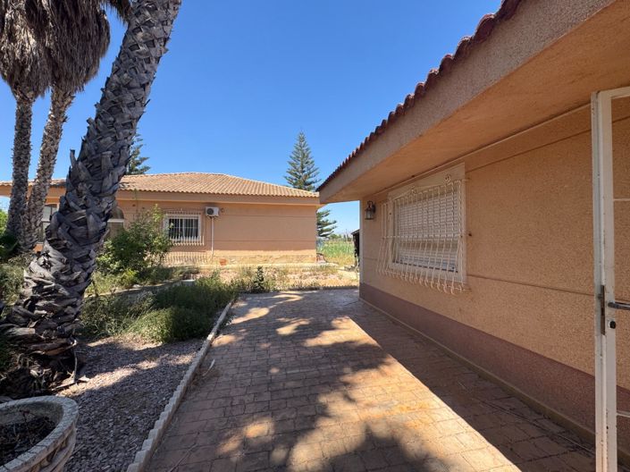 Image No.24-5 Bed House for sale