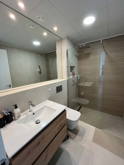 Image No.13-2 Bed House for sale