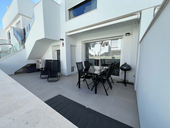 Image No.19-2 Bed House for sale
