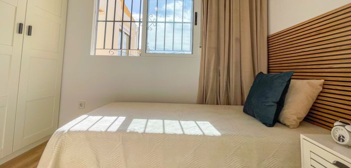 Image No.29-3 Bed Townhouse for sale