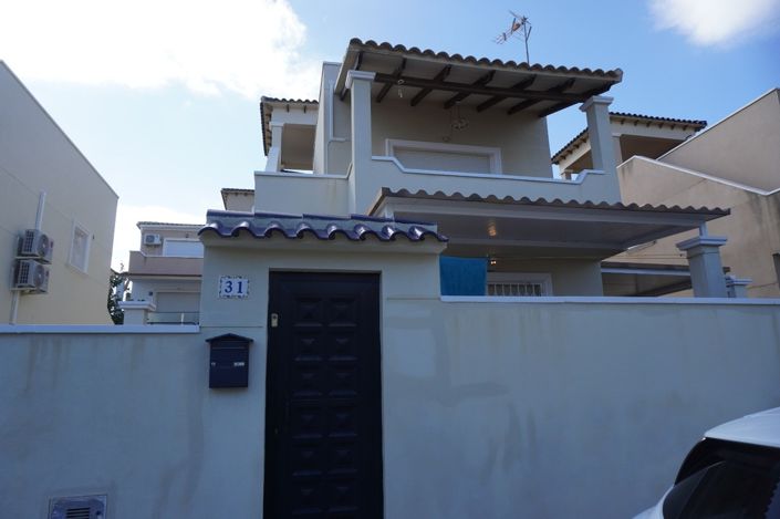 Image No.12-3 Bed Villa for sale