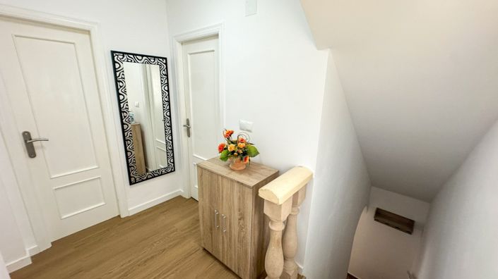 Image No.19-3 Bed Villa for sale