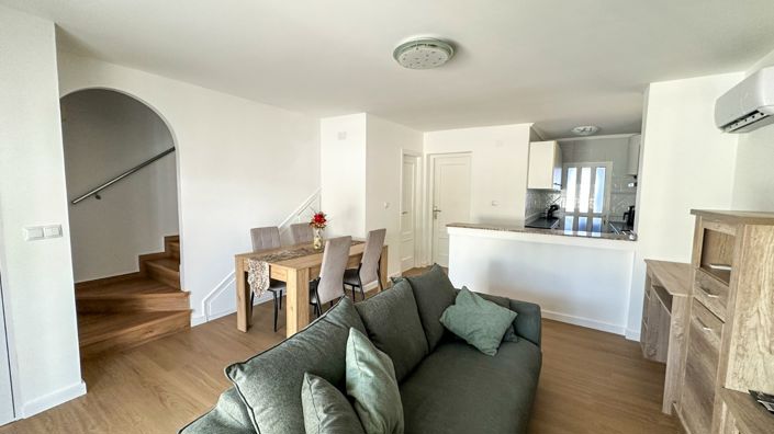 Image No.2-3 Bed Villa for sale