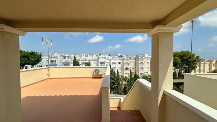 Image No.42-3 Bed Villa for sale
