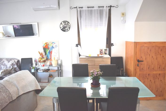 Image No.10-3 Bed House for sale