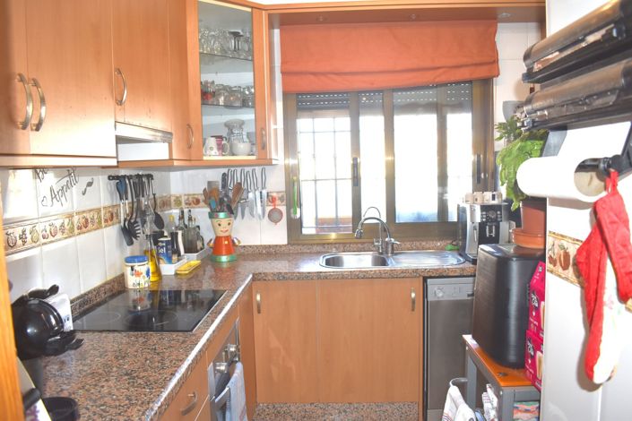 Image No.12-3 Bed House for sale