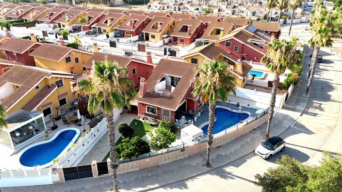 Image No.3-3 Bed House for sale
