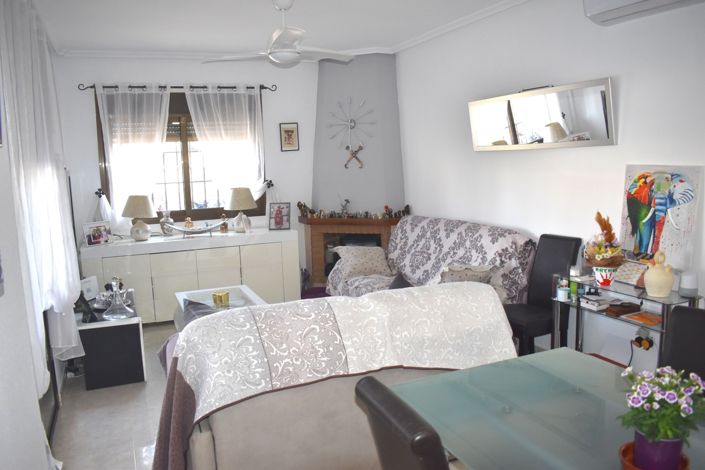 Image No.9-3 Bed House for sale