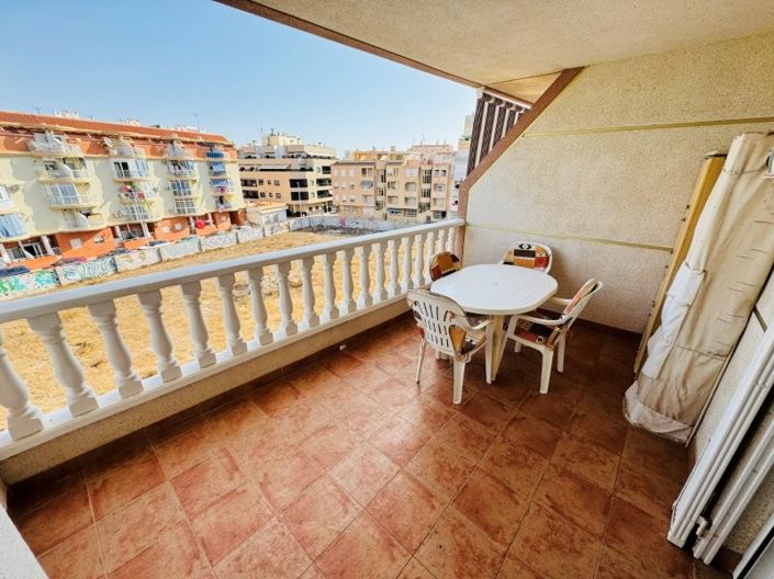 Image No.20-2 Bed Apartment for sale