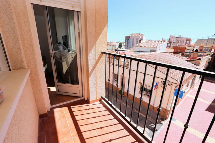 Image No.18-2 Bed Apartment for sale