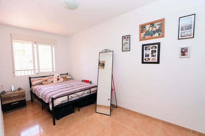Image No.20-2 Bed Apartment for sale