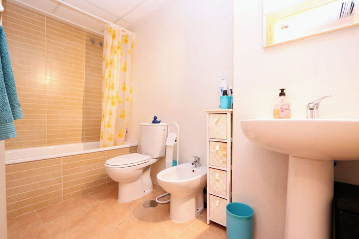 Image No.21-2 Bed Apartment for sale