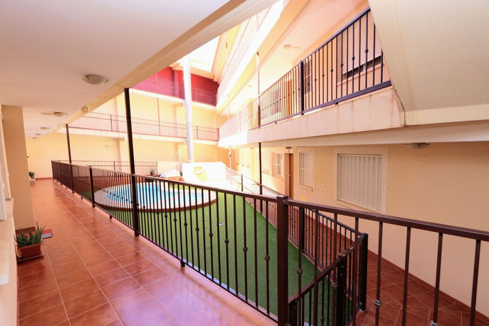 Image No.25-2 Bed Apartment for sale