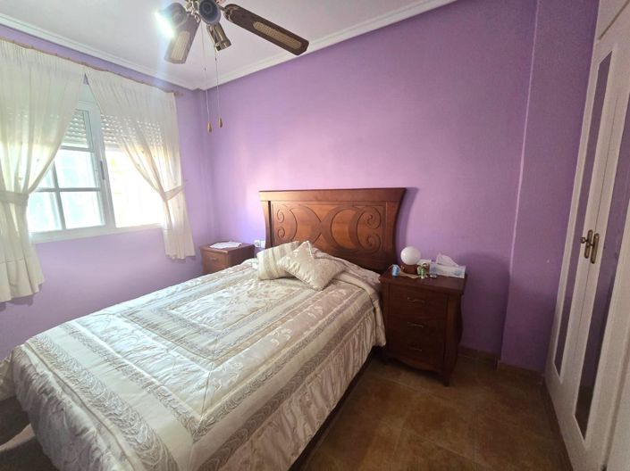 Image No.16-3 Bed House for sale