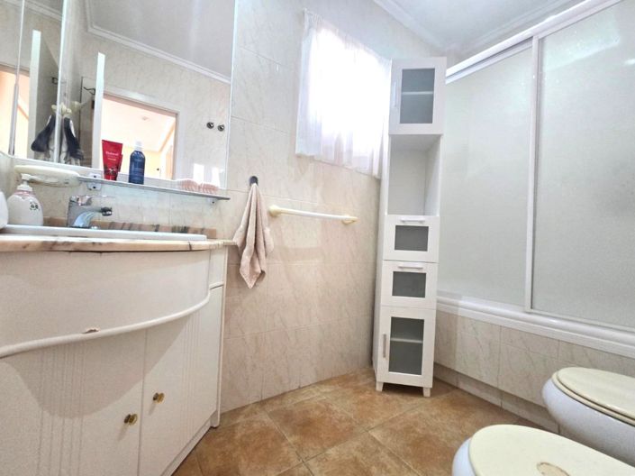 Image No.36-3 Bed House for sale