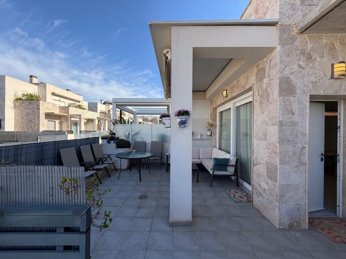 Image No.13-3 Bed House for sale