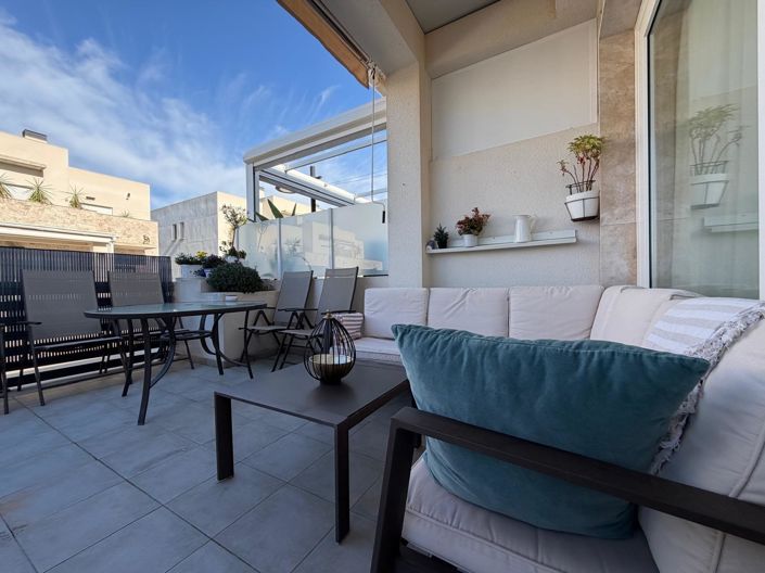 Image No.17-3 Bed House for sale