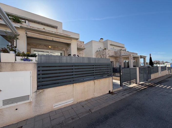 Image No.2-3 Bed House for sale
