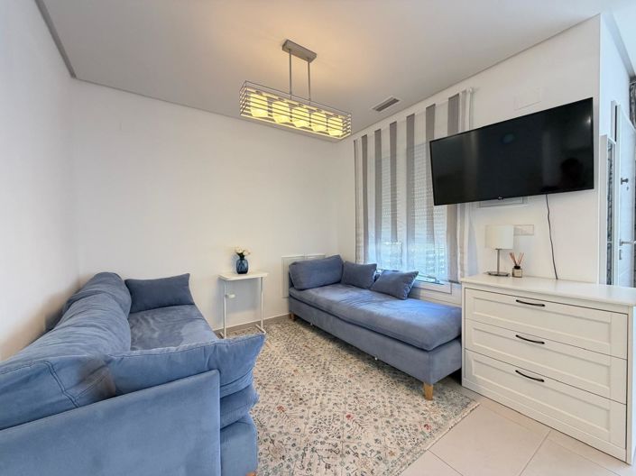 Image No.22-3 Bed House for sale