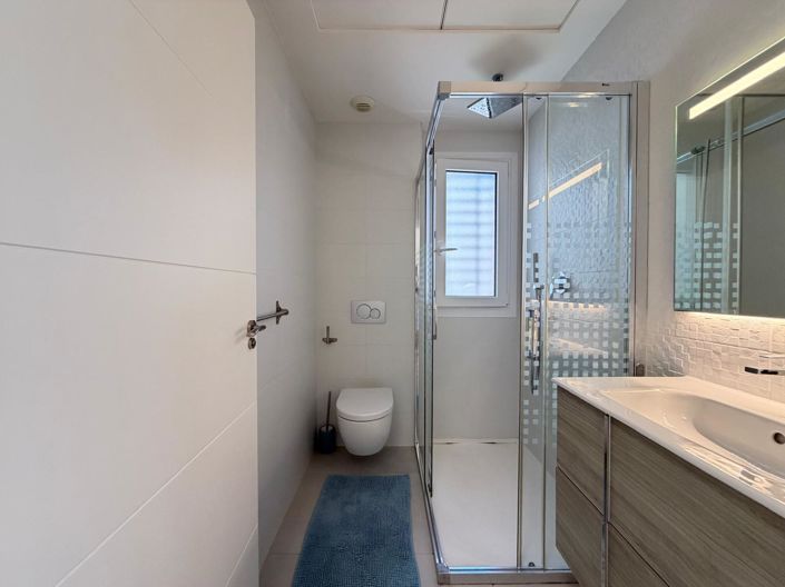 Image No.35-3 Bed House for sale