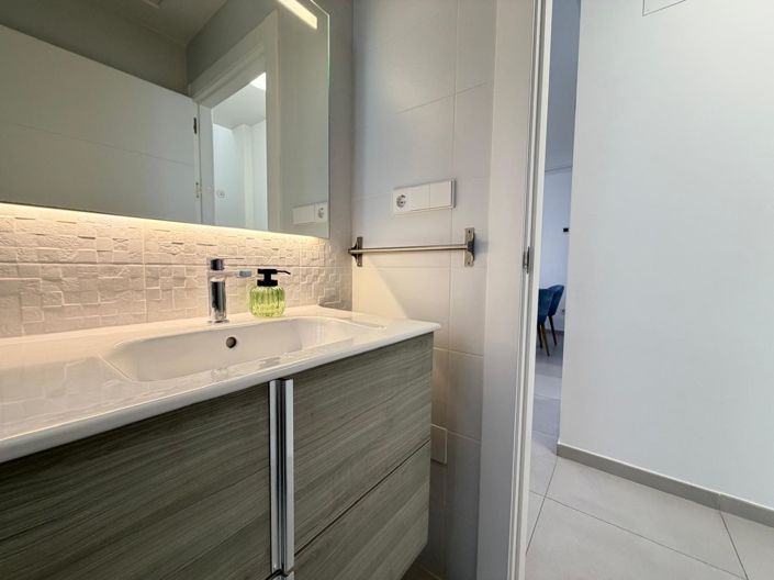 Image No.38-3 Bed House for sale