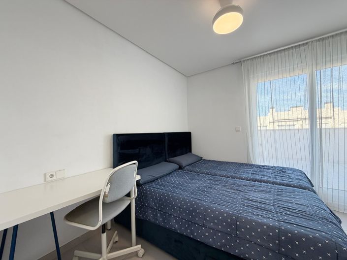 Image No.46-3 Bed House for sale