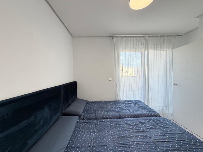 Image No.47-3 Bed House for sale