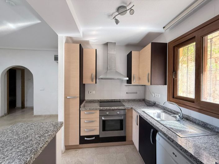 Image No.10-2 Bed Apartment for sale