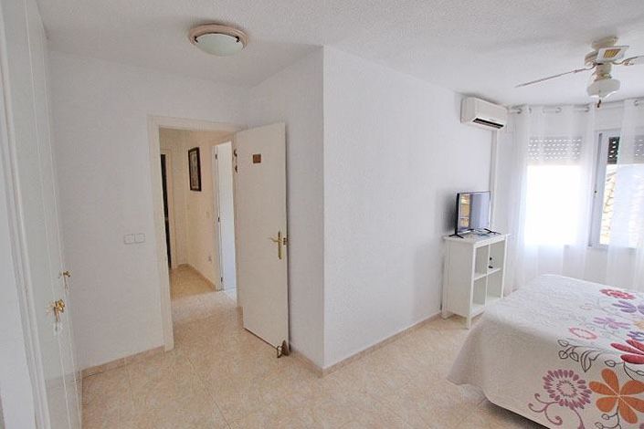 Image No.28-5 Bed Studio for sale