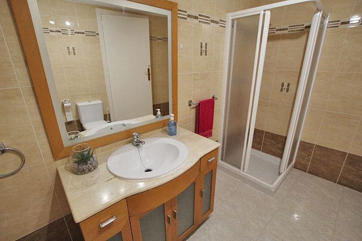 Image No.39-5 Bed Studio for sale
