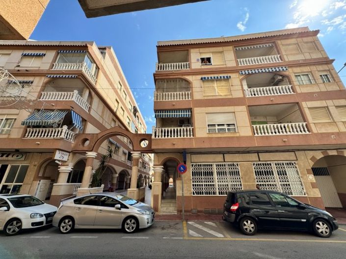 Image No.19-2 Bed Apartment for sale