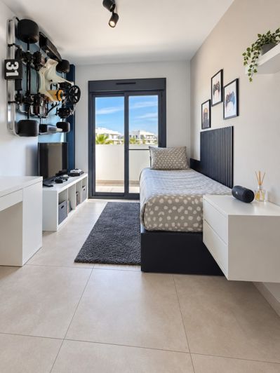 Image No.9-3 Bed Apartment for sale