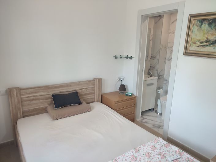 Image No.25-2 Bed Apartment for sale
