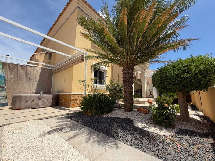 Image No.5-2 Bed Villa for sale