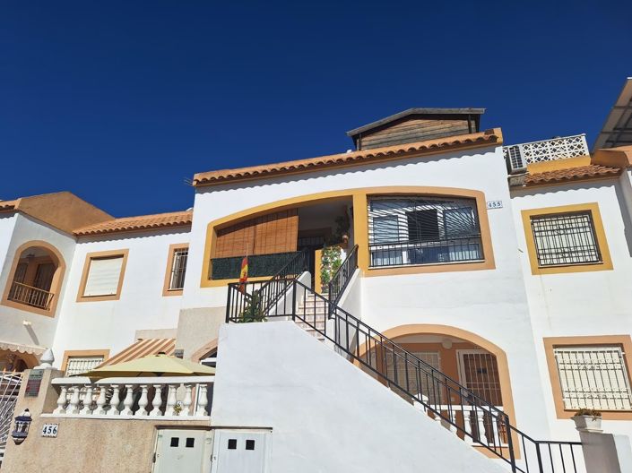 Image No.2-Maison de 2 chambres à vendre à Torrevieja