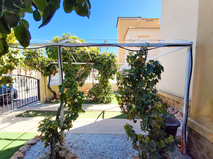 Image No.28-2 Bed Apartment for sale