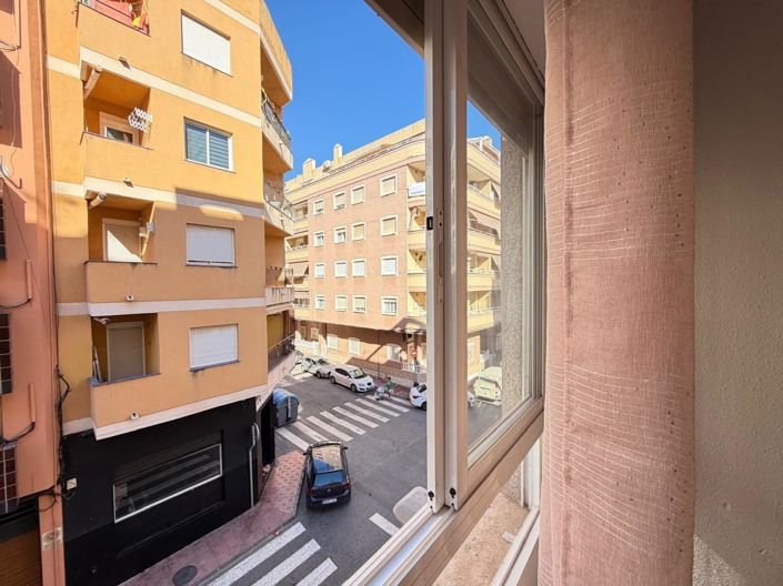 Image No.15-2 Bed Apartment for sale