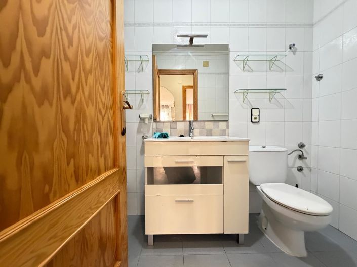 Image No.17-2 Bed Apartment for sale