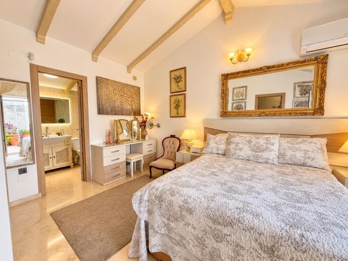 Image No.28-3 Bed Villa for sale