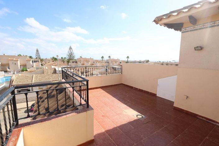 Image No.16-2 Bed House for sale
