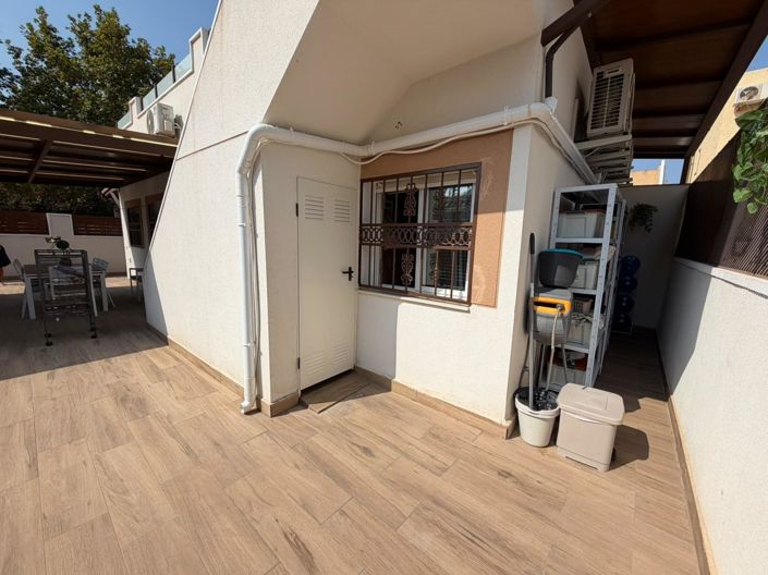 Image No.10-2 Bed House for sale