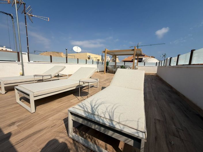 Image No.18-2 Bed House for sale